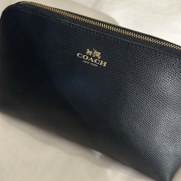 COACH LEATHER COSMETIC BAG - Picture 2 of 7